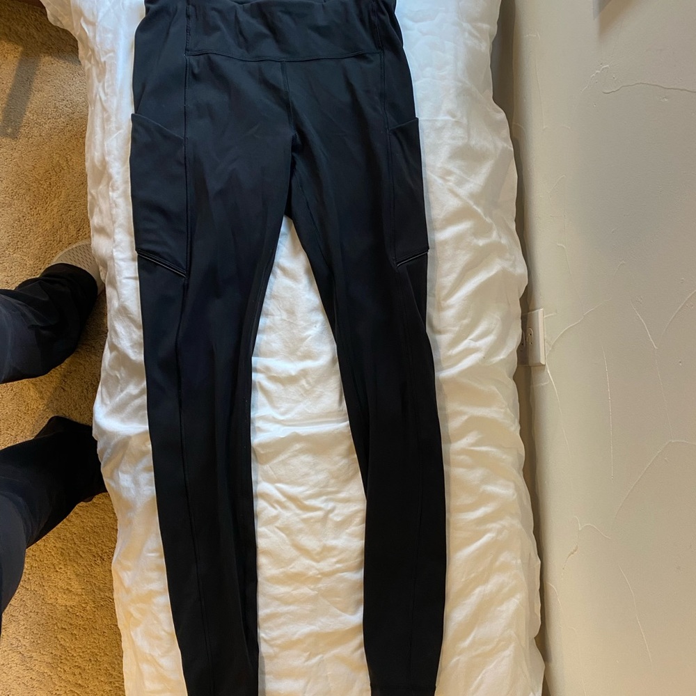 Lululemon legging black size 6